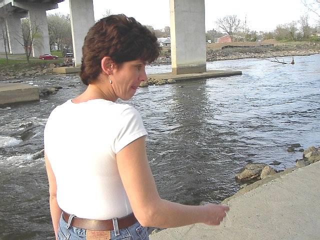 Image 63 of 128  -  63 kB